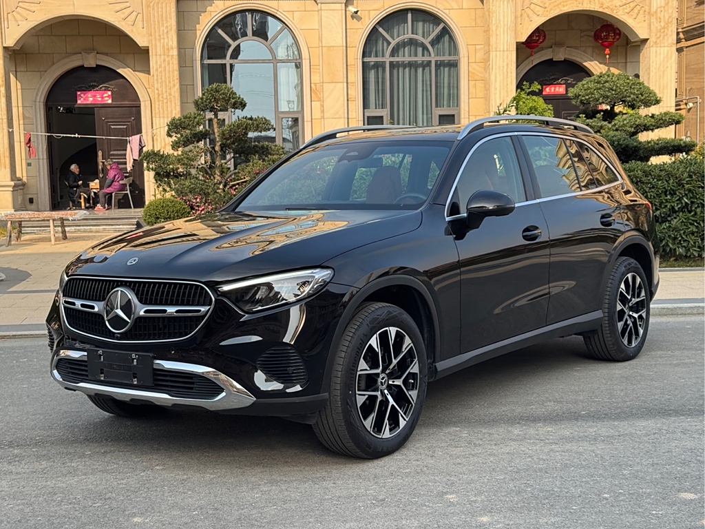 Mercedes-Benz GLC 2023 GLC 260 L 4MATIC  5