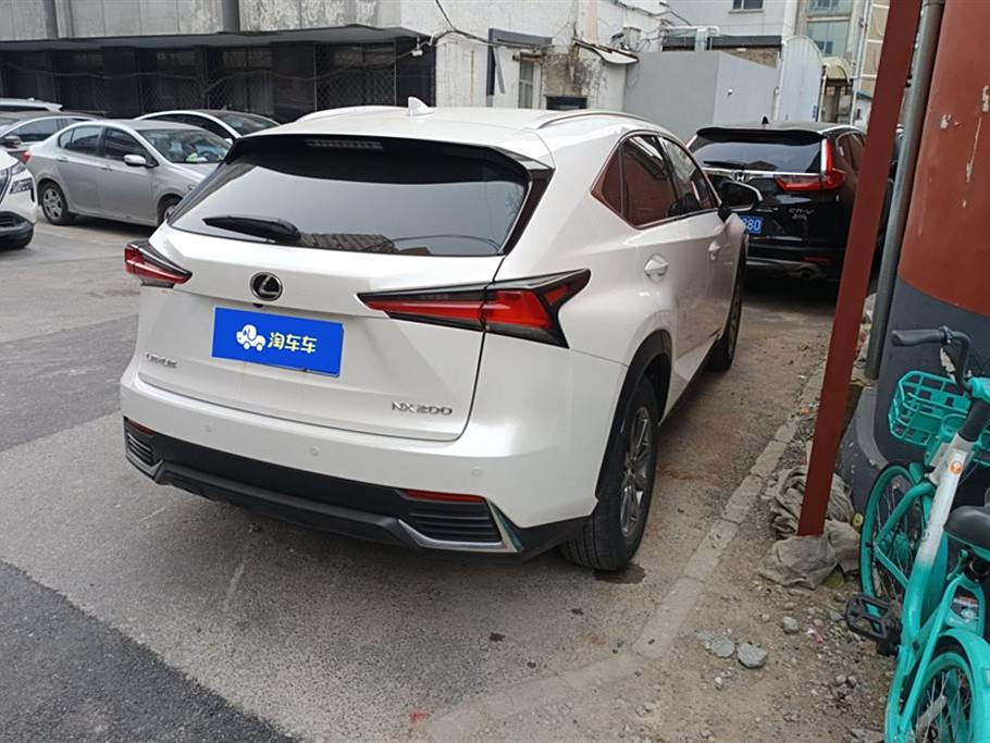 Lexus NX 2020 200   V