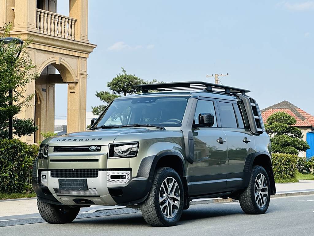 Land Rover Defender 2020 110 P400