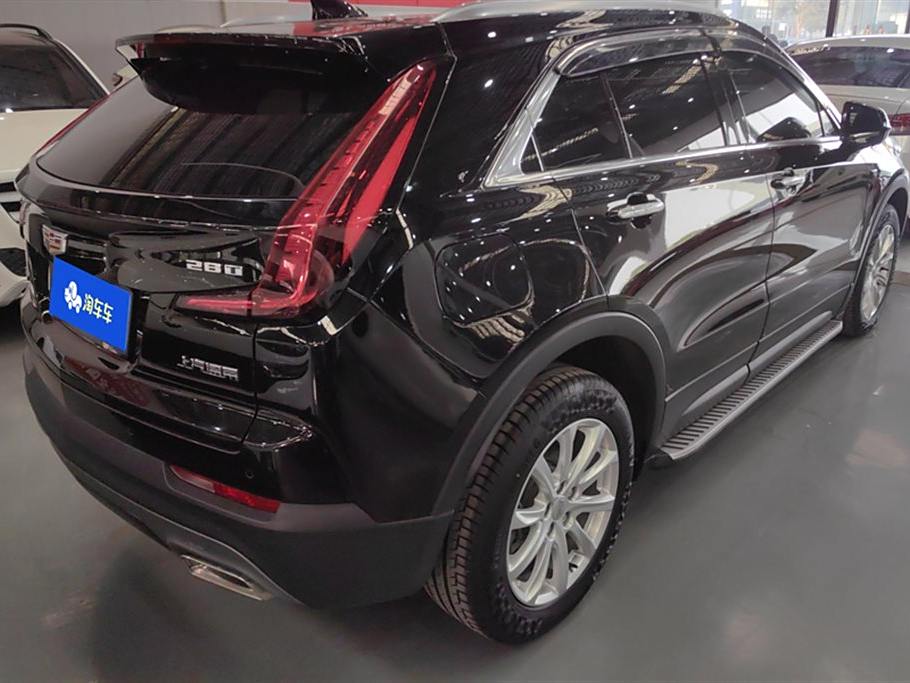 Cadillac XT4 2021 28T