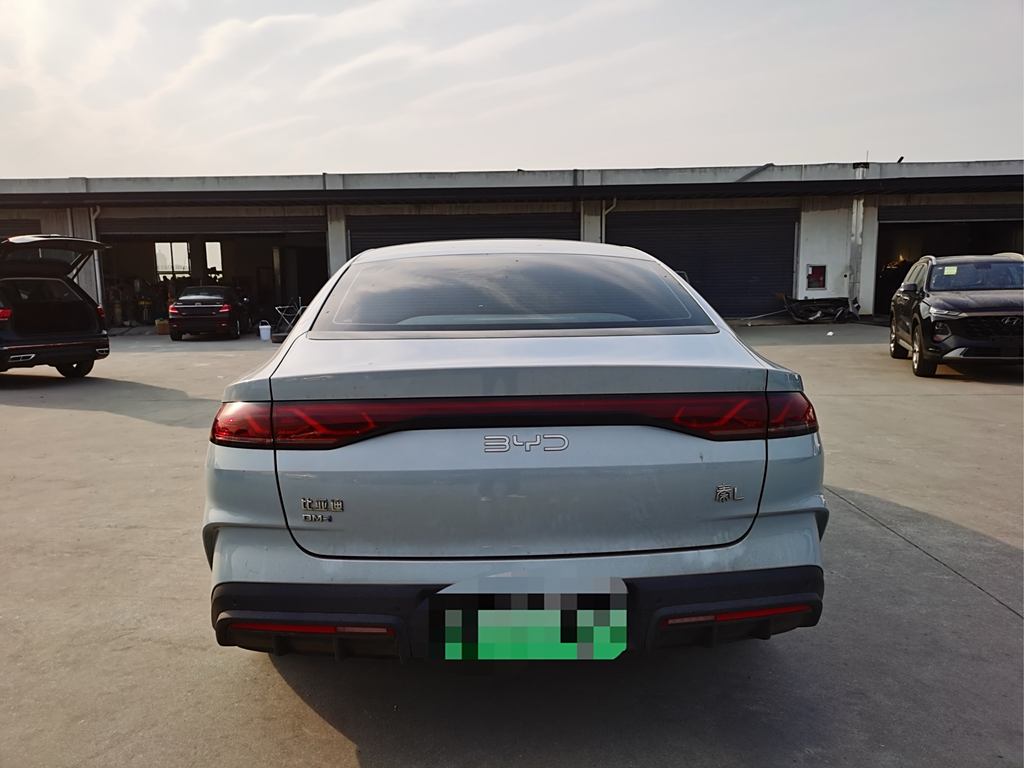 BYD Qin L 2024 DM-i 120KM