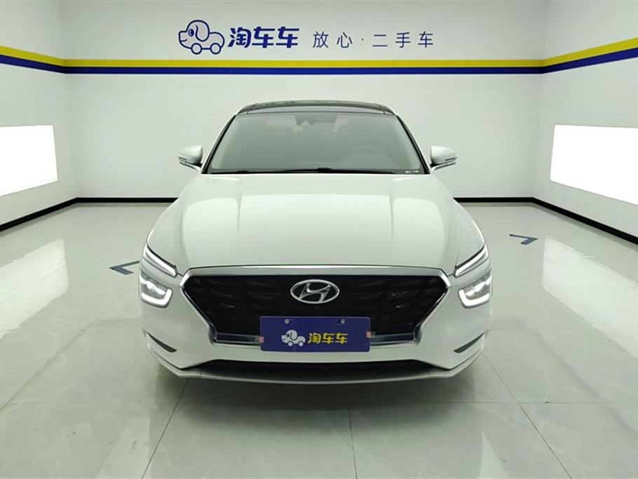 Hyundai Mistra 2021 1.8L CVT LUX