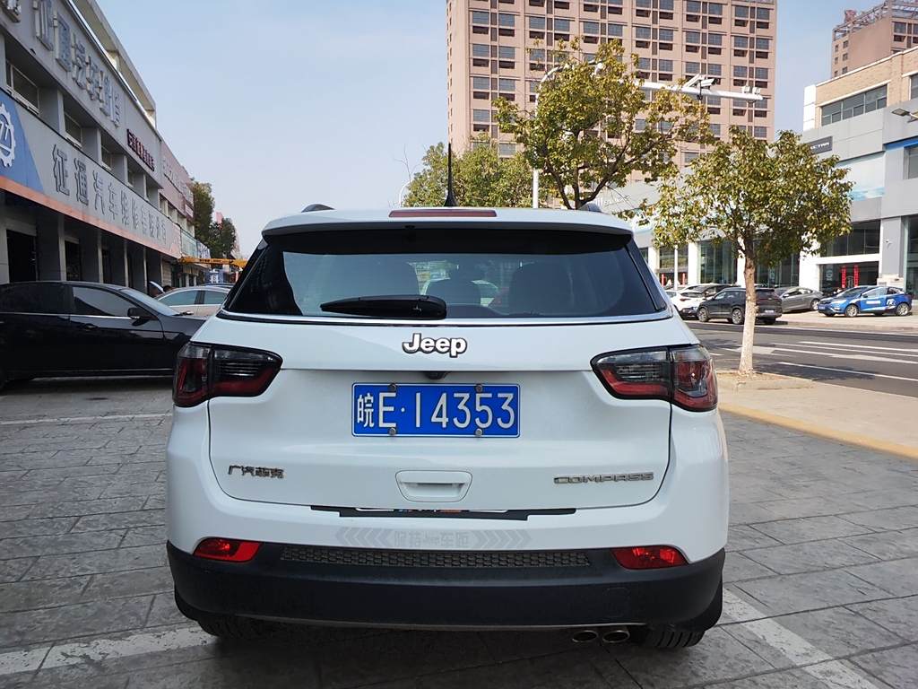 Jeep Compass 2019 220T Автоматическая