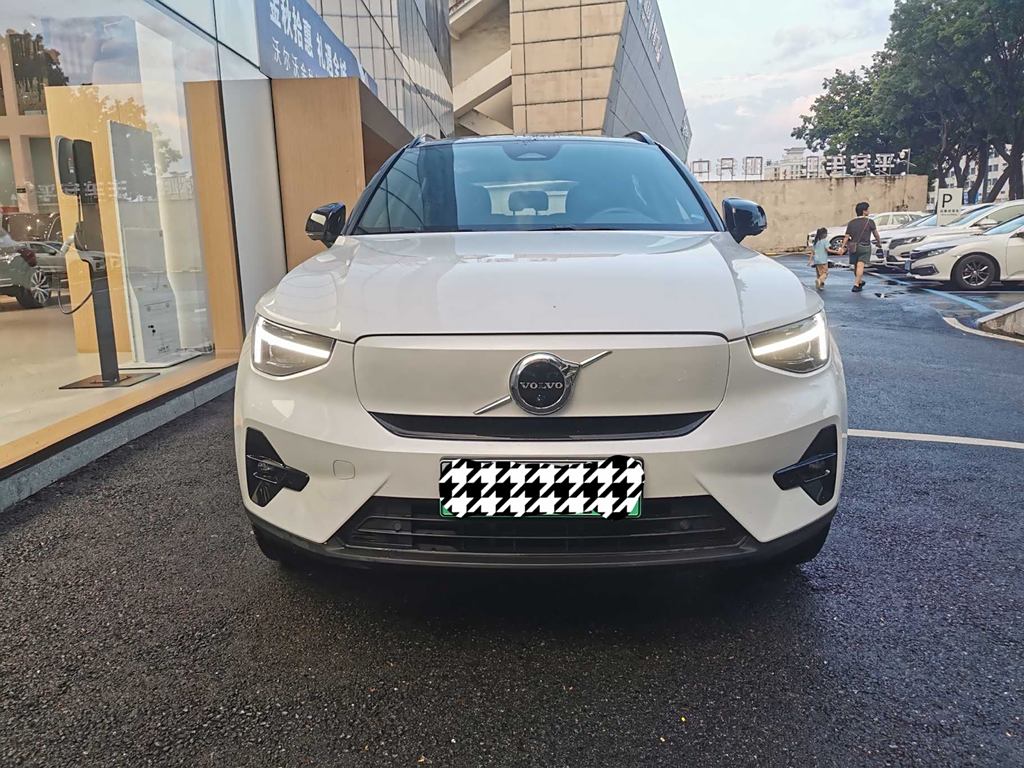 Volvo XC40 New Energy 2023  PRO