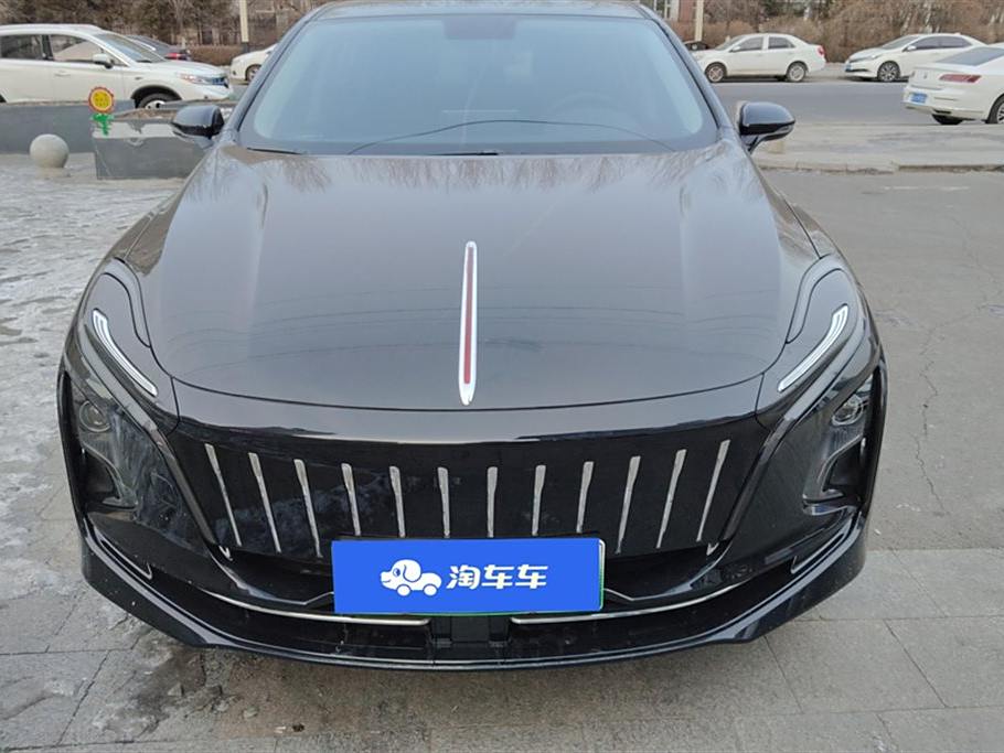 Hongqi E-QM5 2023 620km PLUS