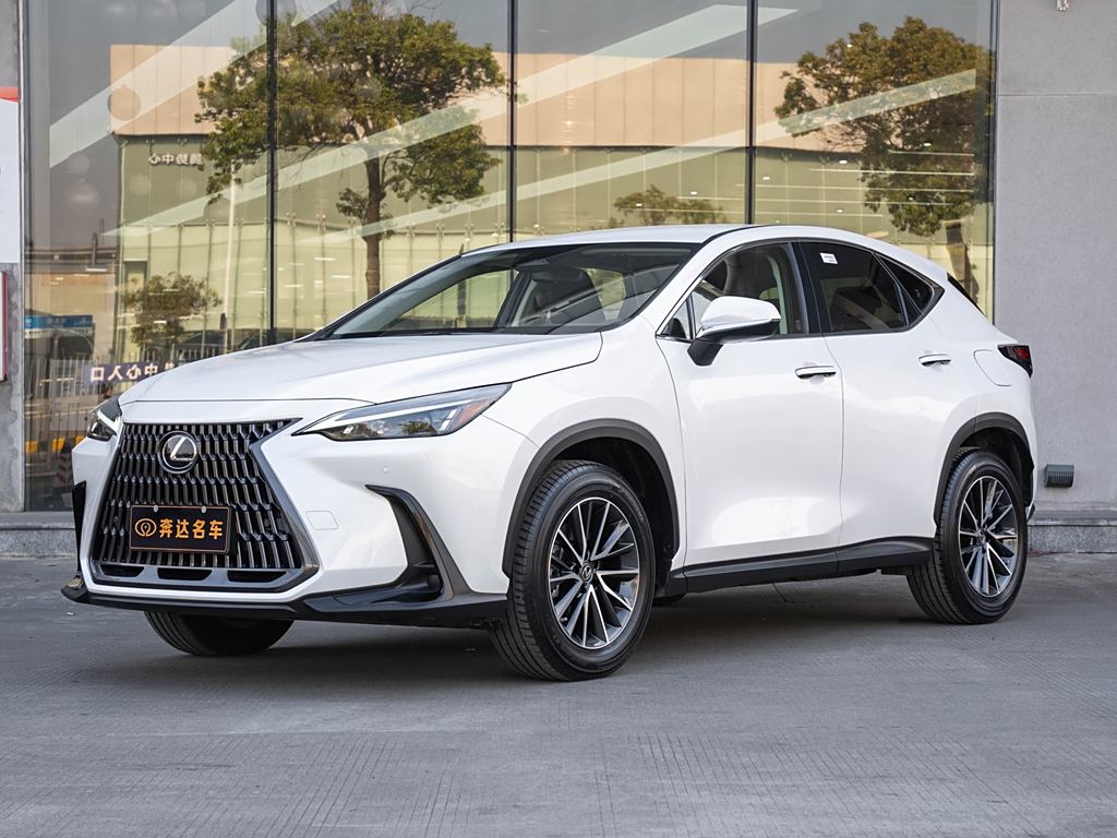 Lexus NX 2022 260