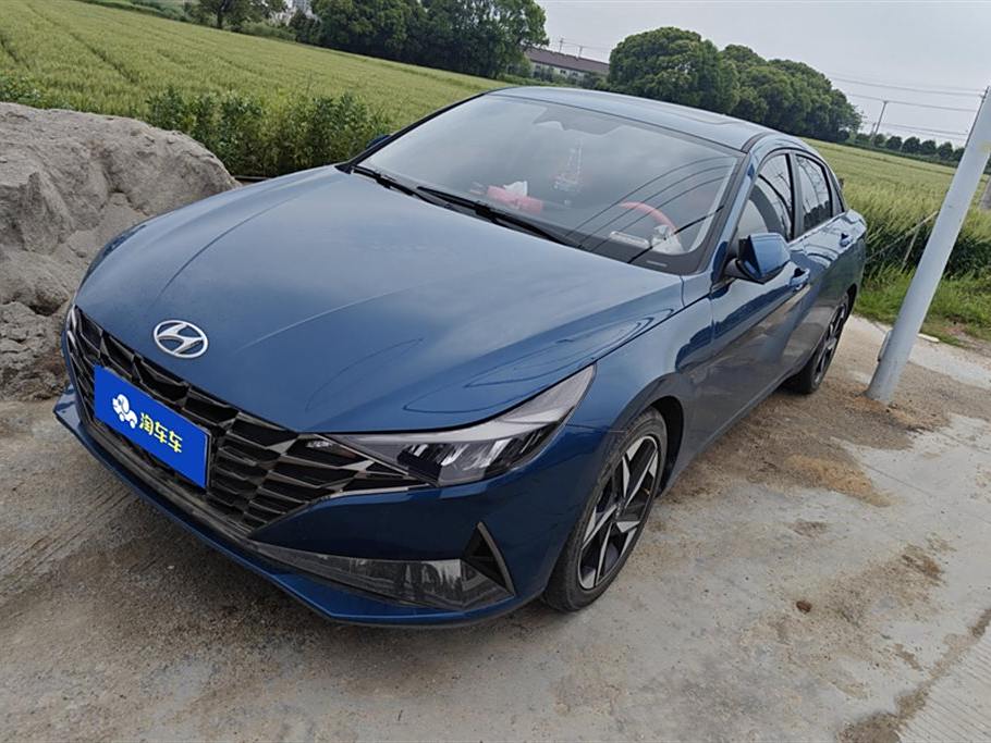 Hyundai Elantra 2022 1.5L CVT LUX