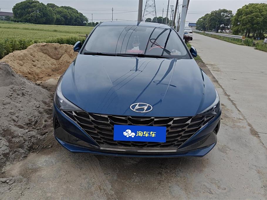 Hyundai Elantra 2022 1.5L CVT LUX