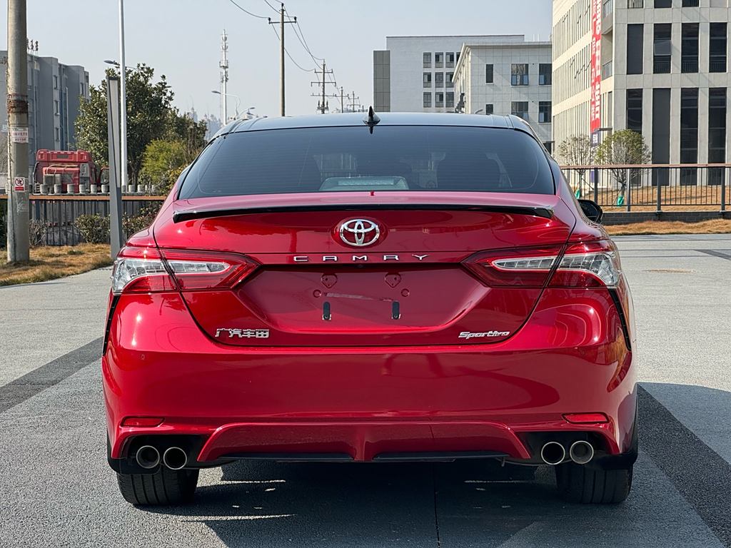 Toyota Camry 2021 2.0S