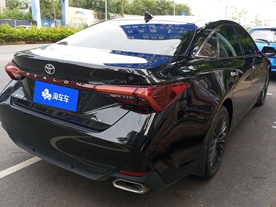 Toyota Avalon 2023 2.0L XLE