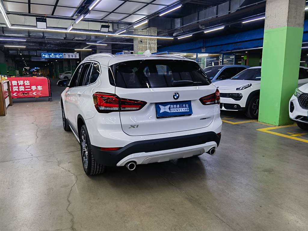 BMW X1 2021  sDrive25Li