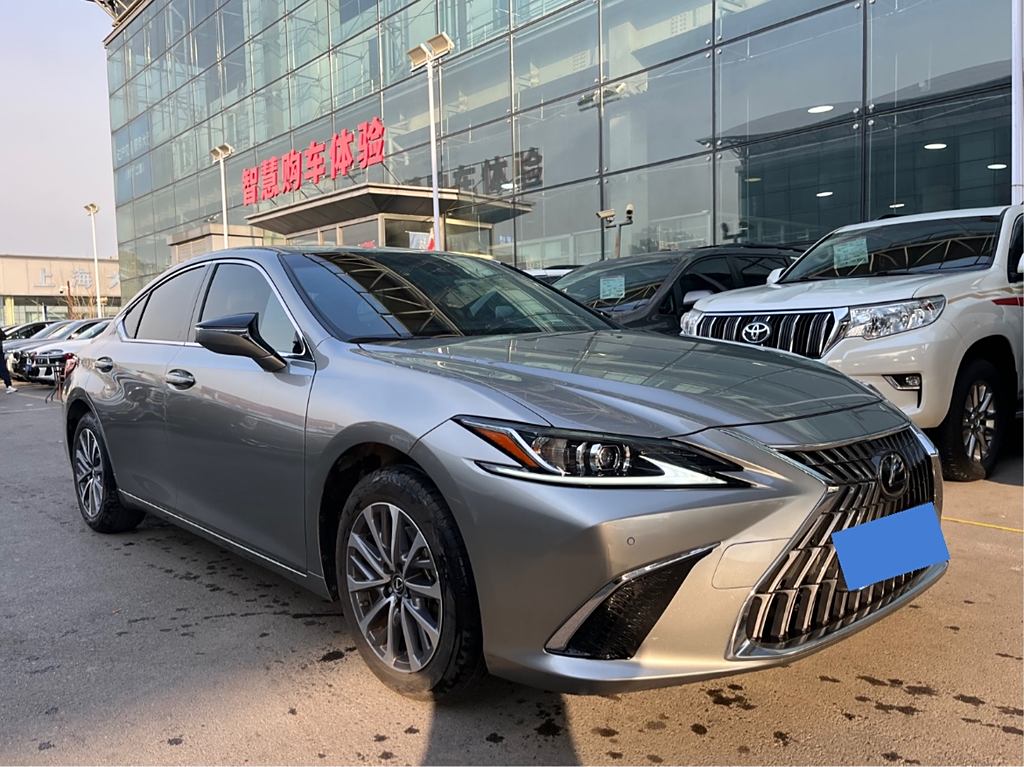 Lexus ES 2024 200