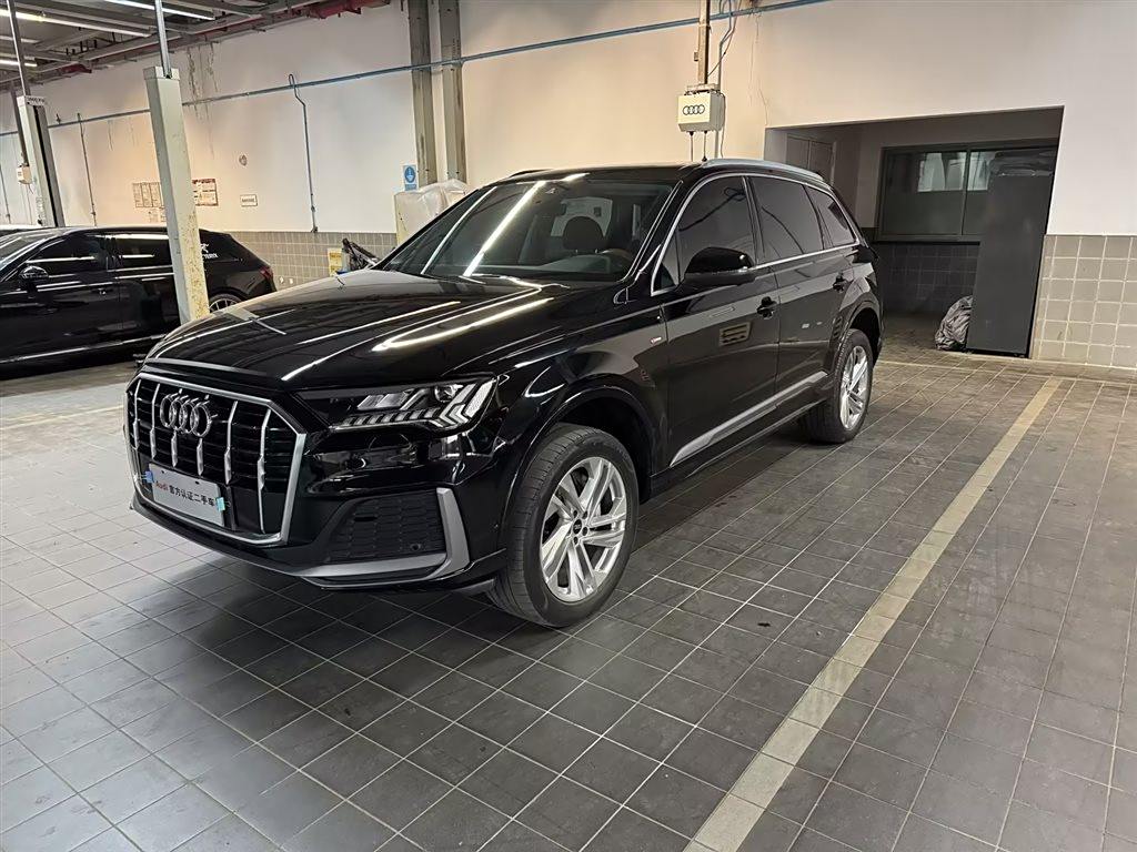 Audi Q7 2022 45 TFSI quattro S line