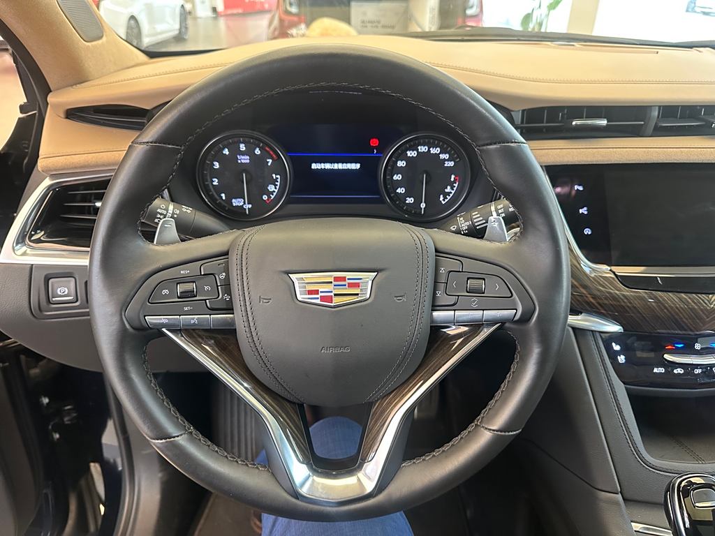 Cadillac XT6 2022 2.0T  Полный привод