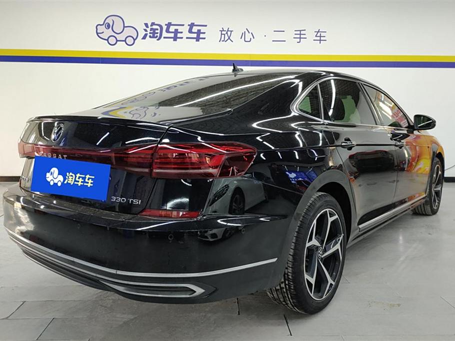 Volkswagen Passat 2023  330TSI