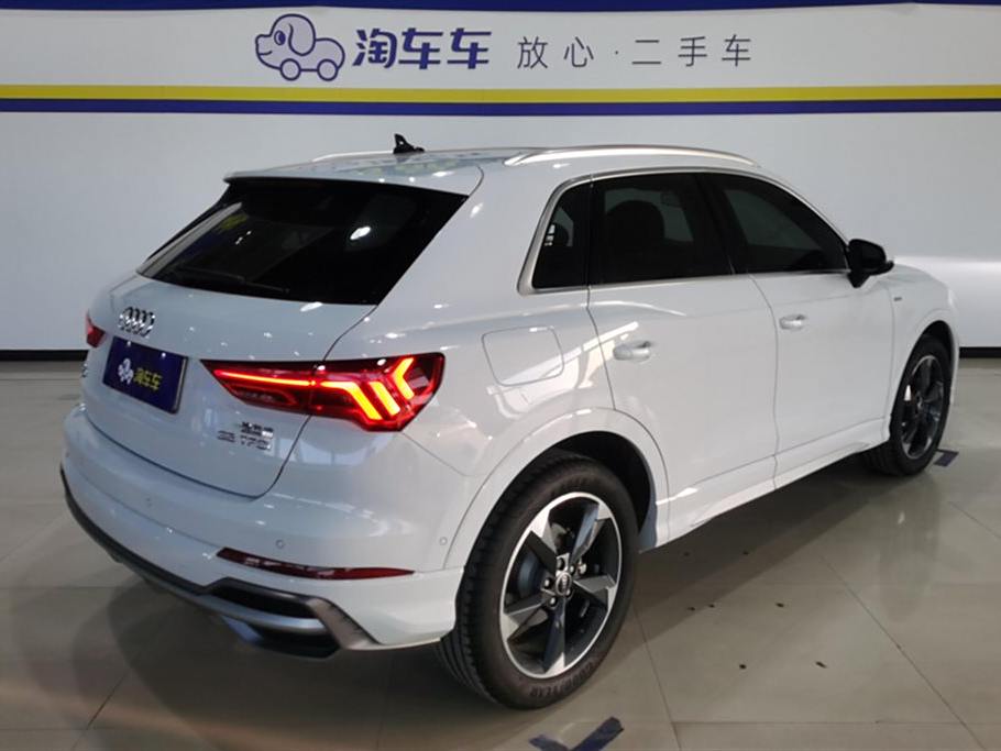 Audi Q3 2022 35 TFSI