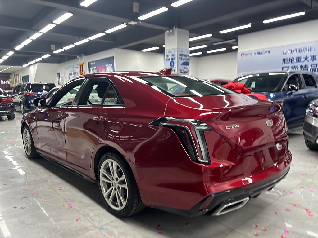 Cadillac CT4 2021 28T