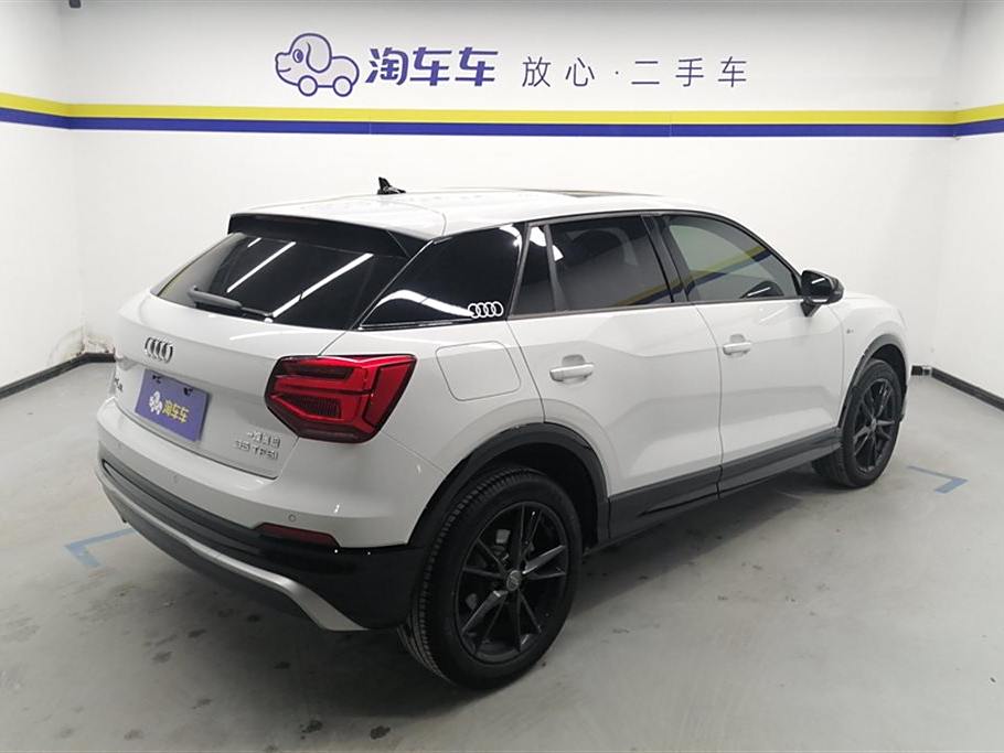 Audi Q2L 2021 35 TFSI