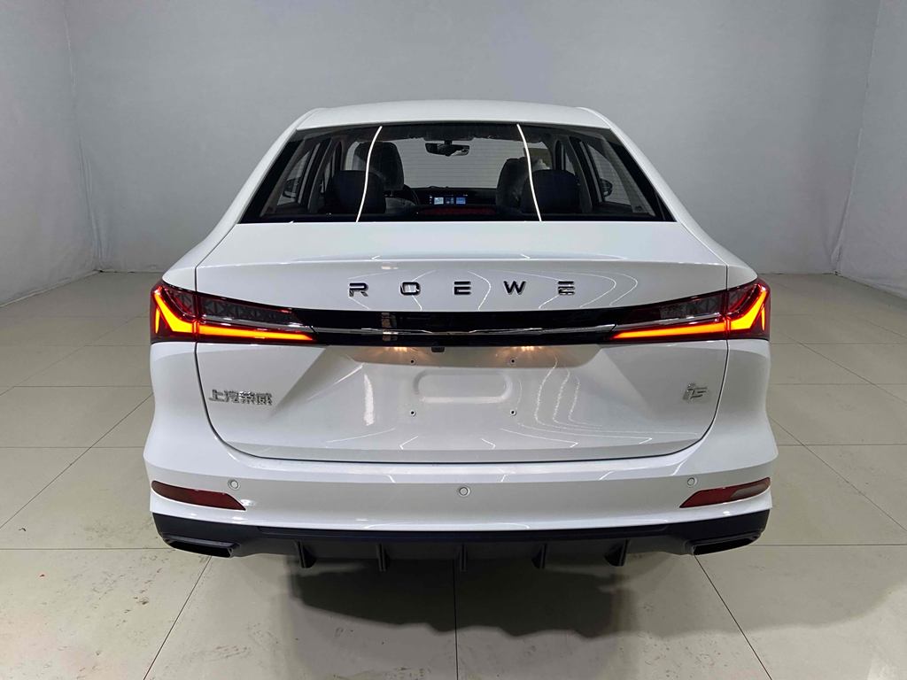 Roewe i5 2023 1.5L Ручная Comfort Edition