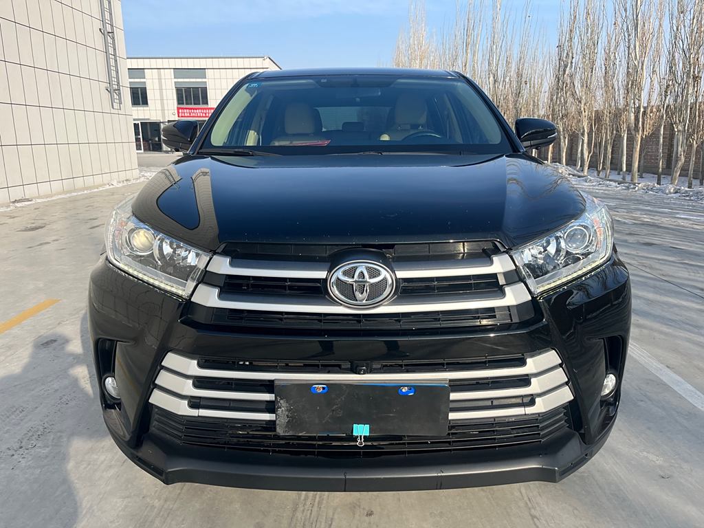 Toyota Highlander 2018 2.0T  Полный привод Elite 7  Euro VI