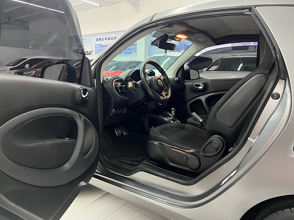 Smart Fortwo 2016 1.0L 52