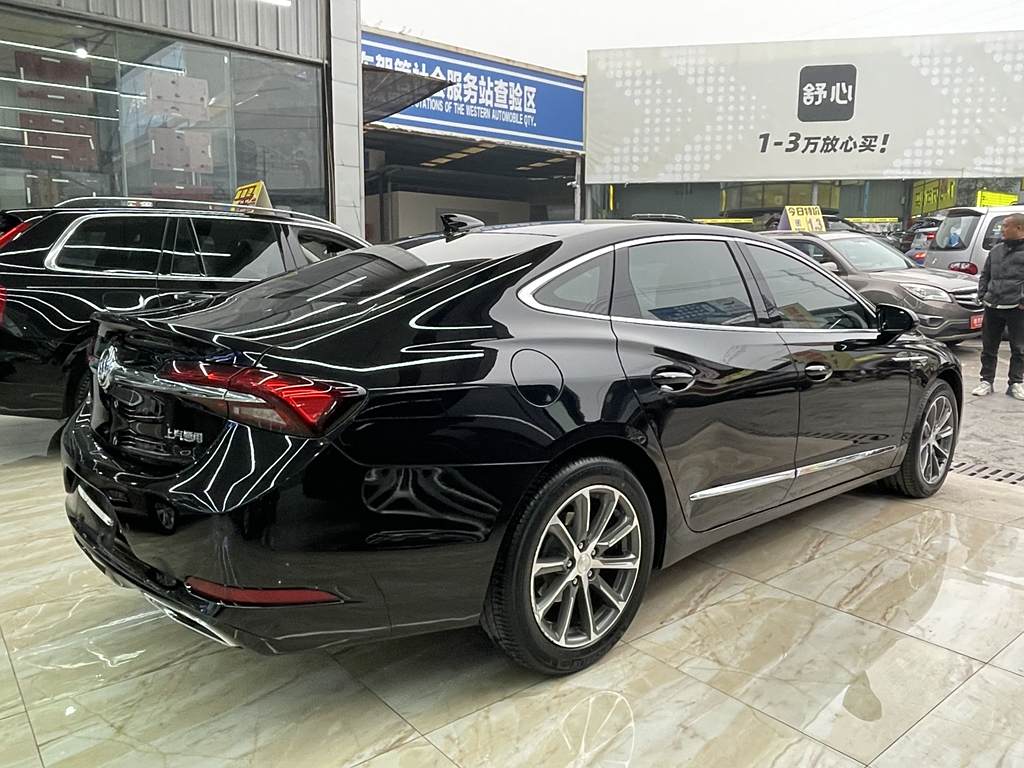 Buick LaCrosse 2021 652T  Luxury