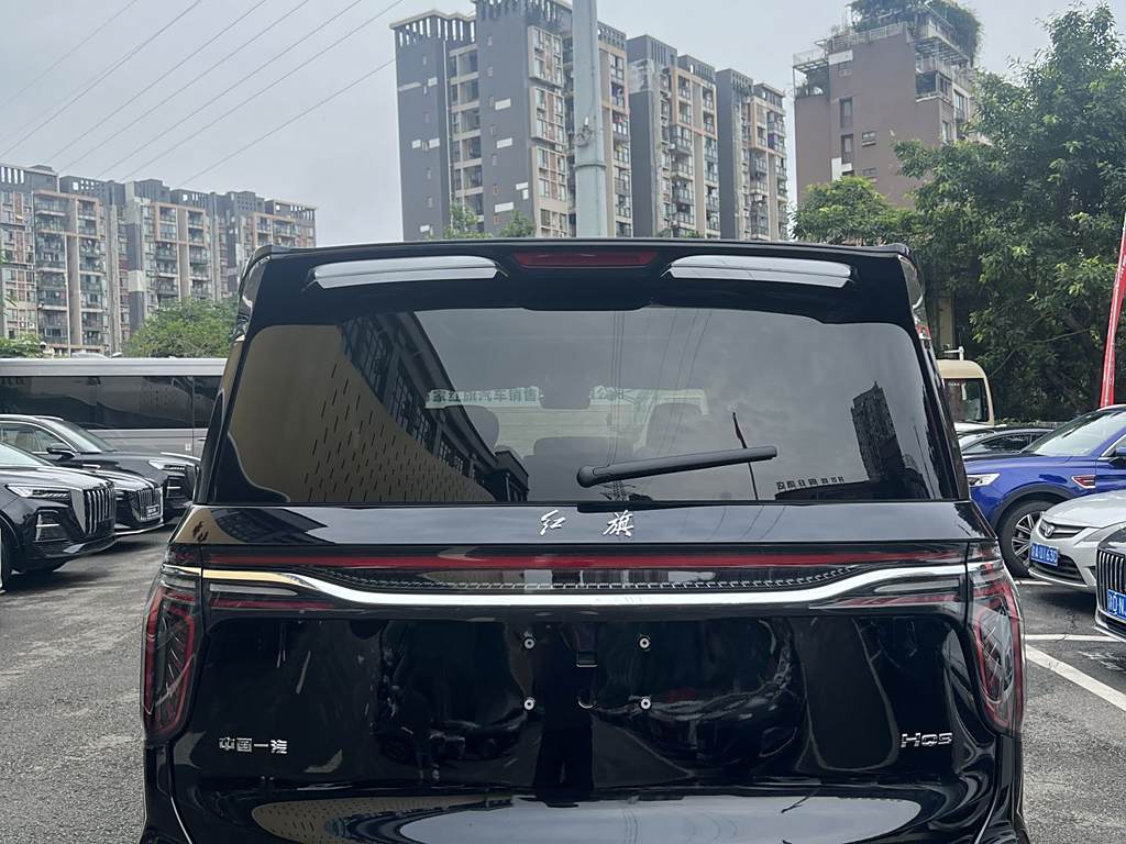 Hongqi HQ9 2023 2.0T