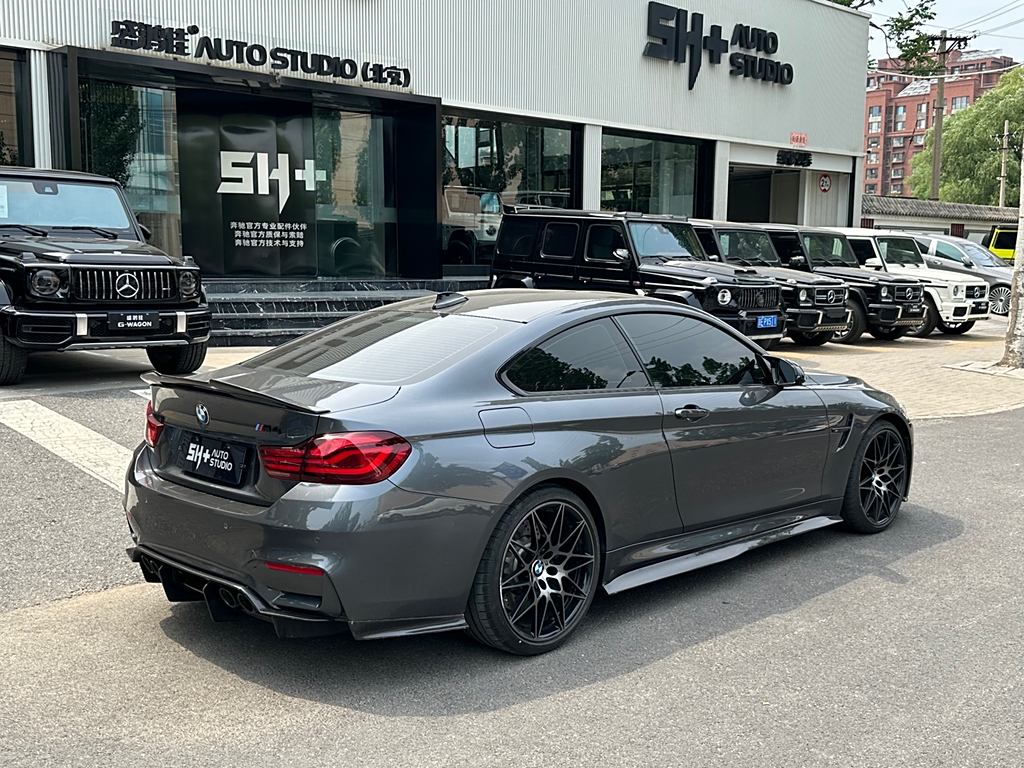 BMW M4 2019 M4Спортивный автомобиль (Sports car)