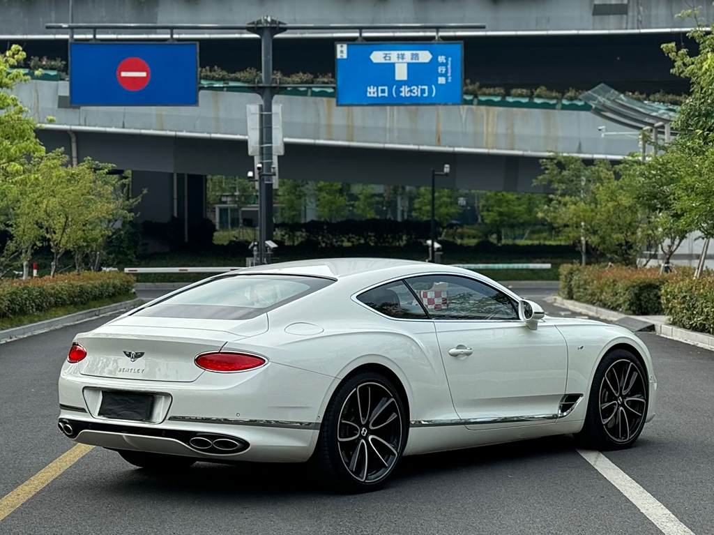 Bentley Continental 2020 4.0T GT V8