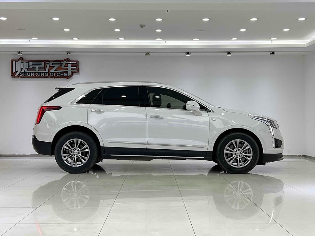 Cadillac XT5 2021 2.0T  Luxury