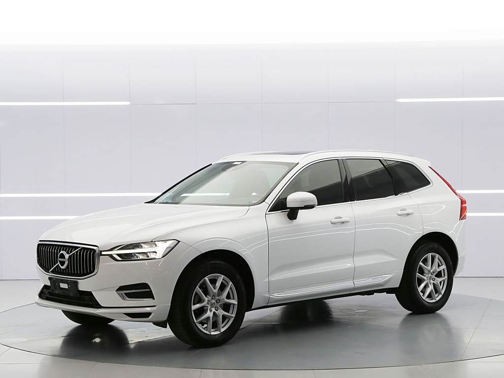 Volvo XC60 2020 T5  Полный привод