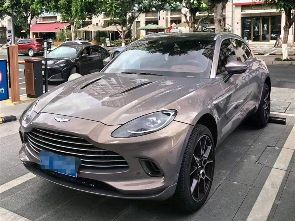 Aston Martin DBX 2022 3.0T STRAIGHT-SIX