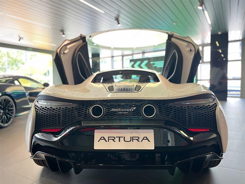 Artura 2023 3.0T Hybrid