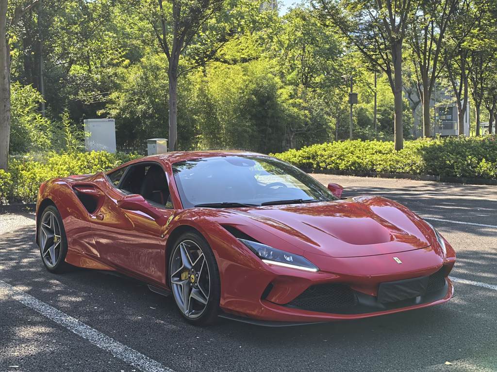 Ferrari F8 2019 Tributo 3.9T V8