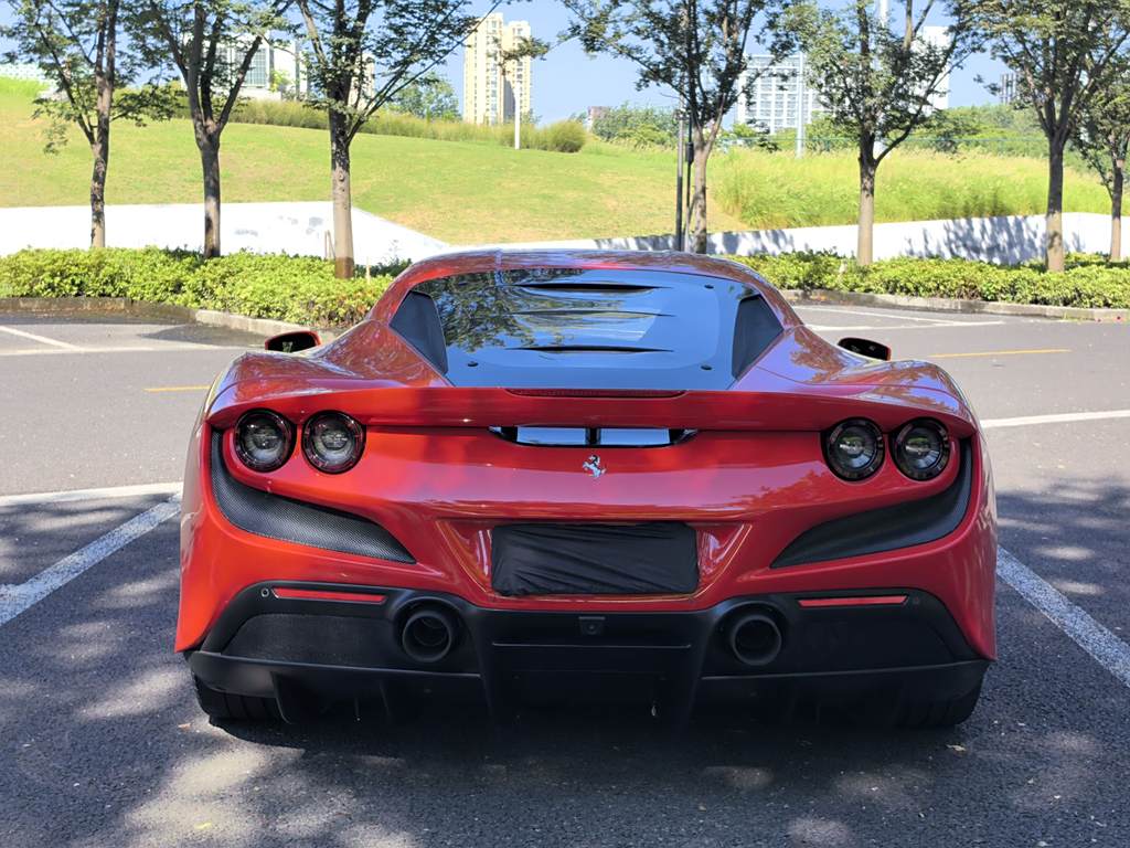 Ferrari F8 2019 Tributo 3.9T V8