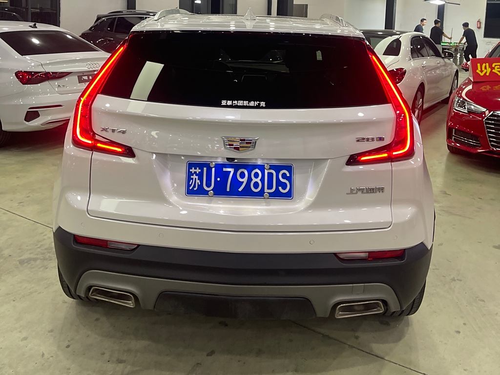 Cadillac XT4 2022 28T