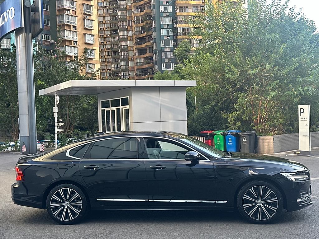 Volvo S90 2024 B5