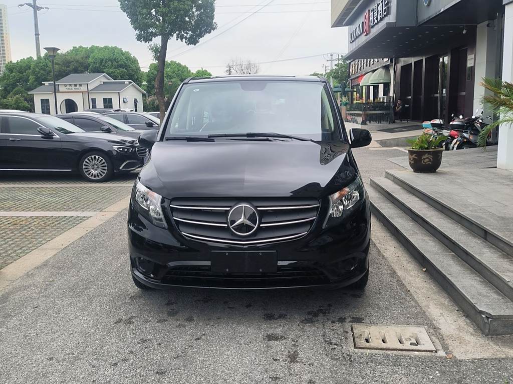 Mercedes-Benz Vito 2023 2.0T  7