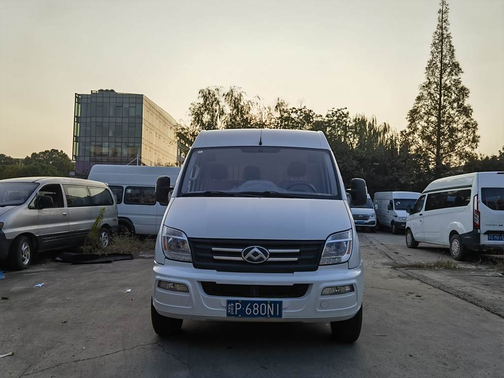 New Tou V80 2021 2.0T Ручная3