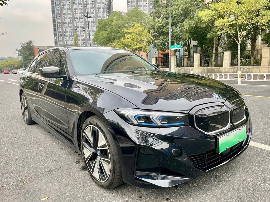 BMW i3 2023 eDrive 40 L  Sport Package