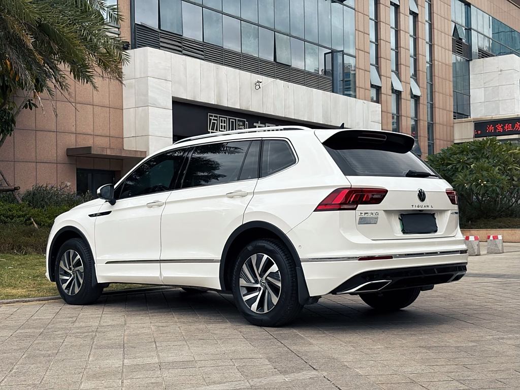 Volkswagen Tiguan L 2021 430PHEV Плагин-гибрид (PHEV)