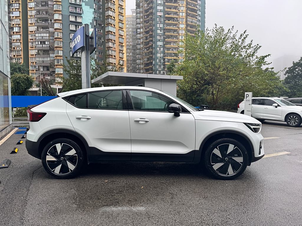 Volvo C40 Recharge 2024