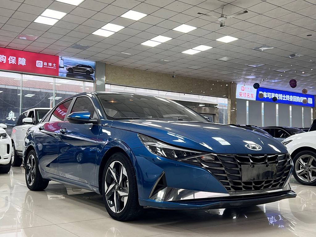 Hyundai Elantra 2021 1.5L CVT LUX