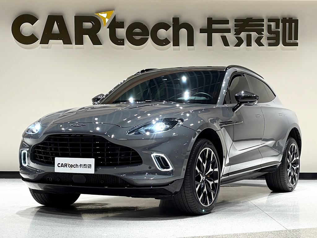 Aston Martin DBX 2021 4.0T V8