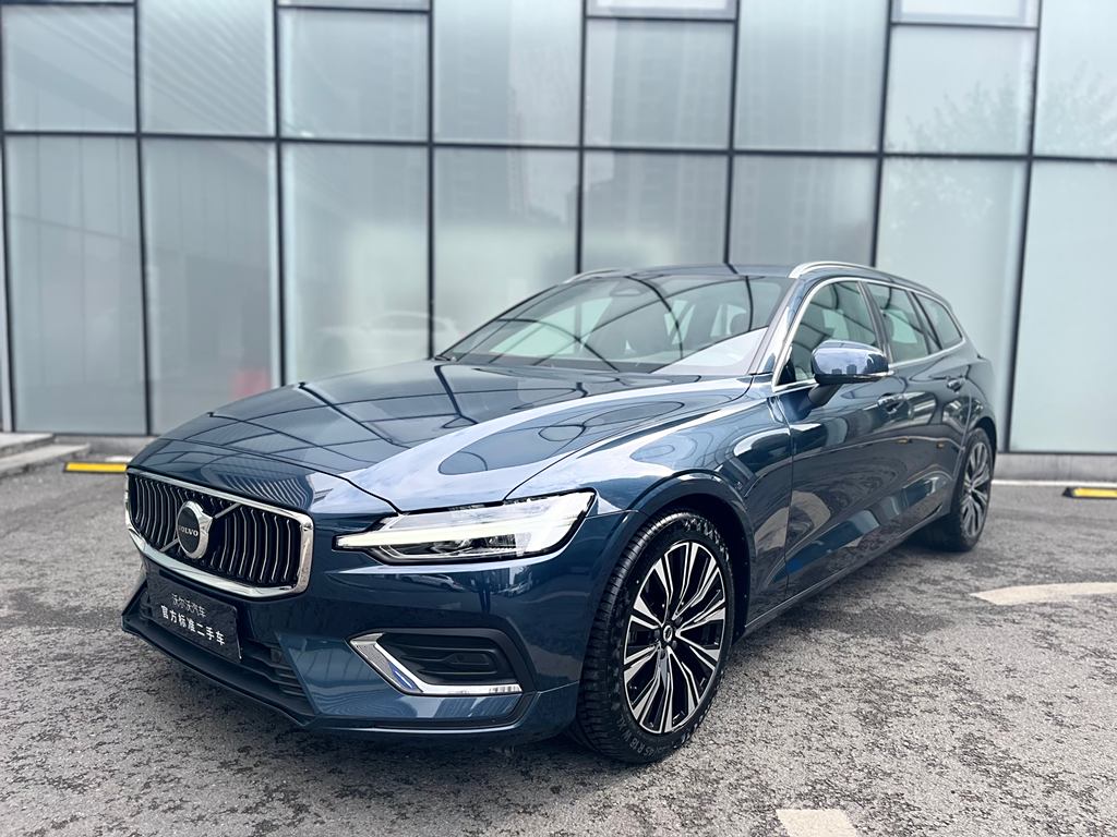 Volvo V60 2024 B5