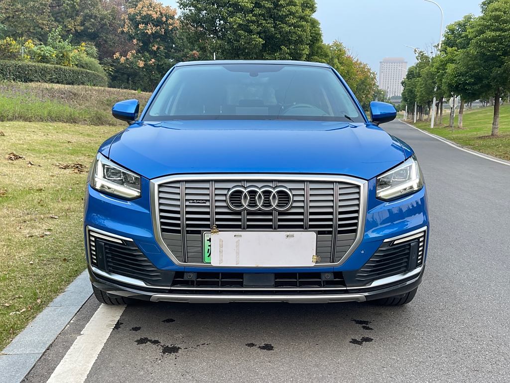 Audi Q2L e-tron 2019 Q2L e-tron