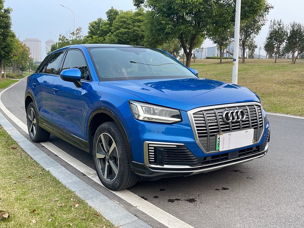 Audi Q2L e-tron 2019 Q2L e-tron