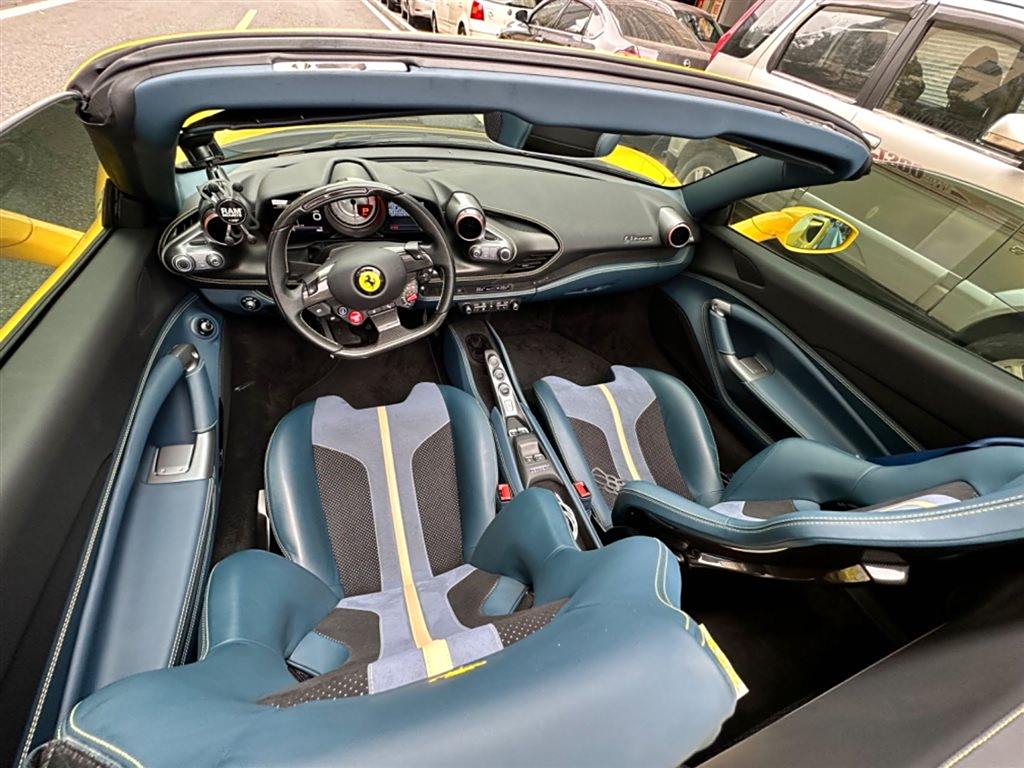 Ferrari F8 2020 Spider 3.9T V8