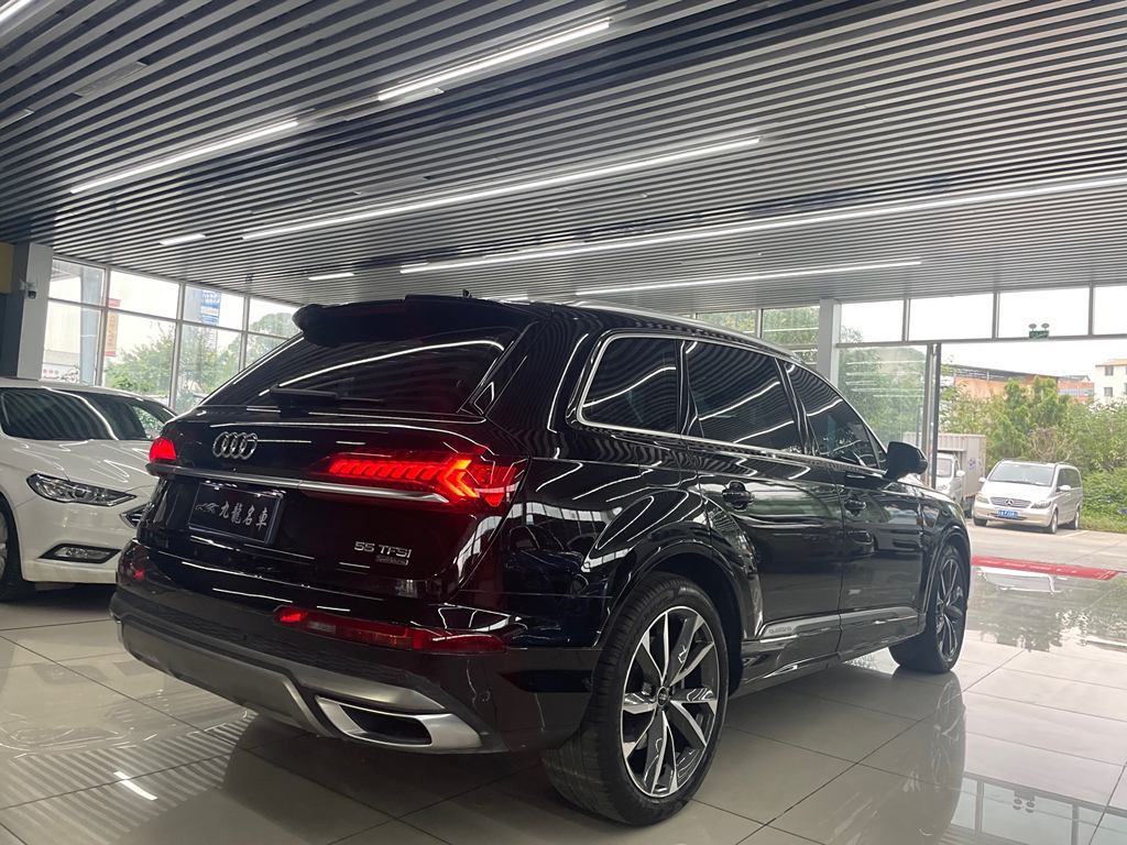 Audi Q7 2022 55 TFSI quattro S line