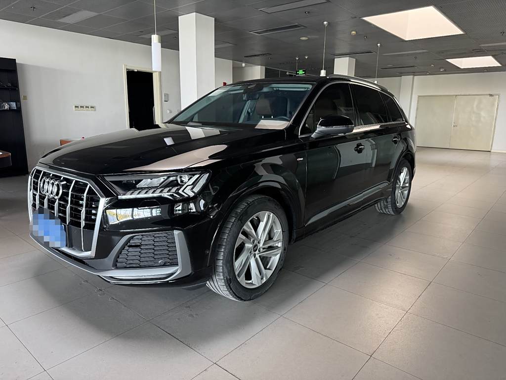 Audi Q7 2022 45 TFSI quattro S line